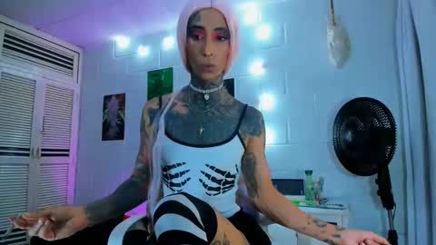 drippyorlove online show from February 20, 2026, 9:37 pm