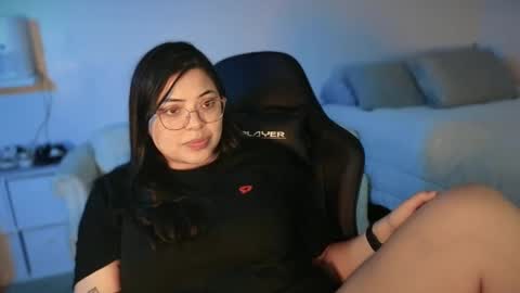 Drizzypeach602 online show from December 6, 2024, 4:25 am