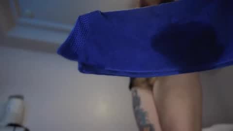 Drizzypeach602 online show from December 21, 2024, 4:52 am