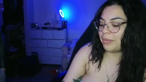 Drizzypeach602 online show from February 5, 2025, 3:55 am