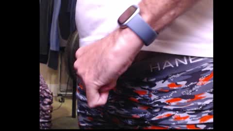 Snapshot of drmbigg chatting on November 17, 2025, 10:43 am Hello Hope you enjoy what you see. I love attention in dirty talk and tips thickcock edging precum dirtyTalk C2C online show from November 17, 2025, 10:43 am