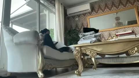 Dr. Resa online show from March 3, 2025, 3:53 pm