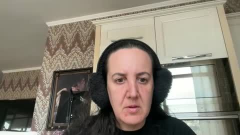 Dr. Resa online show from March 10, 2025, 2:26 pm