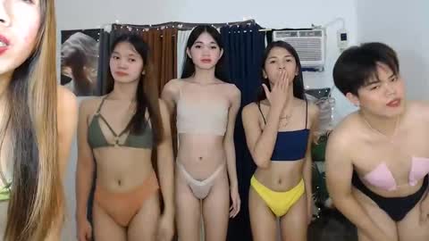 Snapshot of dual_livefuckers chatting on November 26, 2025, 4:13 am dual_livefuckers online show from November 26, 2025, 4:13 am