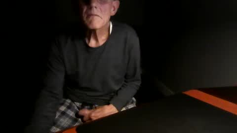 Snapshot of dubl55nikl chatting on February 16, 2025, 7:15 am DublNikl online show from February 16, 2025, 7:15 am