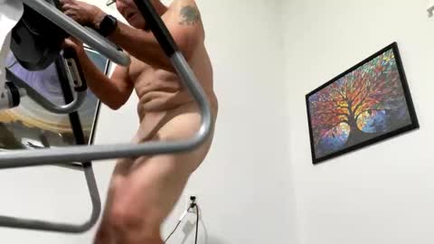 Snapshot of dubl55nikl chatting on September 9, 2025, 3:33 pm DublNikl online show from September 9, 2025, 3:33 pm