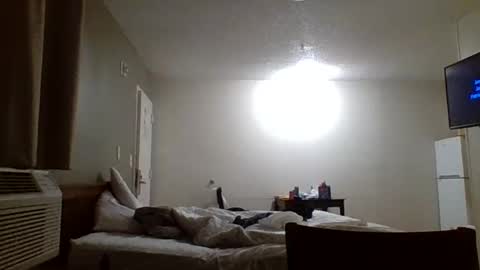 dubz07 online show from May 17, 2026, 3:59 am