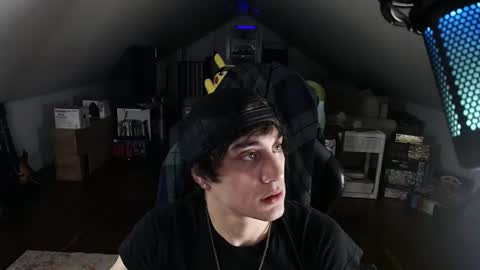 NotYourAverageTwink online show from April 20, 2026, 6:27 am