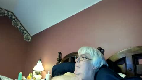 Snapshot of dug38 chatting on May 14, 2026, 2:18 am Doug online show from May 14, 2026, 2:18 am