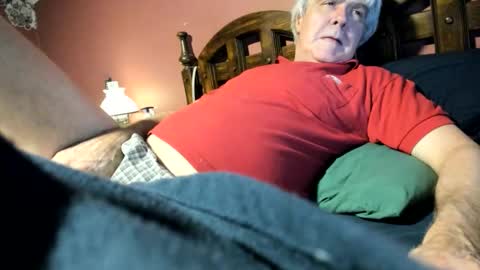 Snapshot of dug38 chatting on May 18, 2026, 1:24 am Doug online show from May 18, 2026, 1:24 am