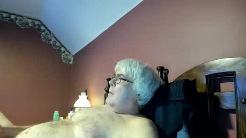 Snapshot of dug38 chatting on May 20, 2026, 2:07 am Doug online show from May 20, 2026, 2:07 am