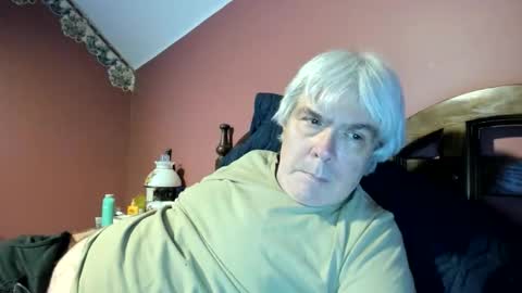Snapshot of dug38 chatting on May 25, 2026, 1:44 am Doug online show from May 25, 2026, 1:44 am
