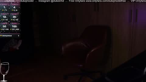 Snapshot of duke_j chatting on January 9, 2025, 11:24 pm DUKE J              online show from January 9, 2025, 11:24 pm