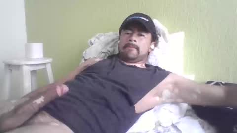 dukhard25 online show from April 8, 2026, 9:26 pm