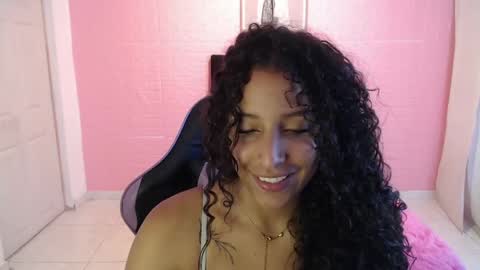 dulce1609 online show from April 14, 2026, 8:59 pm