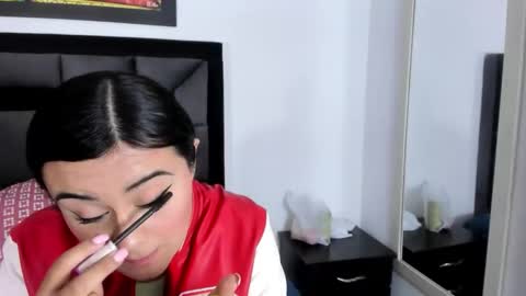 Dulce amg online show from September 10, 2025, 3:17 am