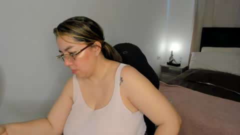 Snapshot of dulce_brithany chatting on April 24, 2026, 9:06 pm dulce brithany online show from April 24, 2026, 9:06 pm