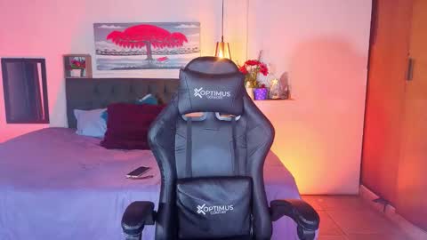 DULCE online show from March 16, 2026, 7:40 pm