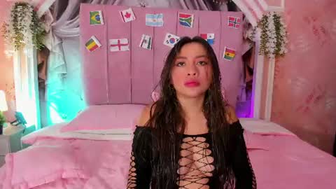 Snapshot of dulce_girls chatting on June 20, 2026, 11:57 am Dulce online show from June 20, 2026, 11:57 am