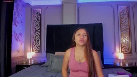 Snapshot of dulce_girls chatting on July 7, 2026, 11:36 am Dulce online show from July 7, 2026, 11:36 am