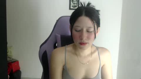 dulce_mauren online show from October 21, 2025, 6:25 am