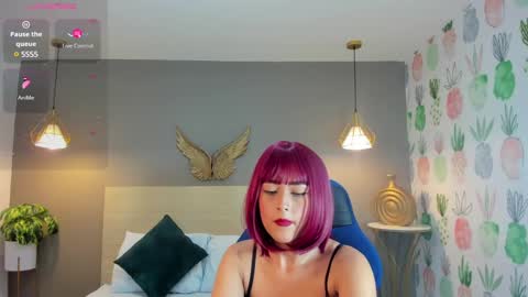 V I C T O R I A online show from February 14, 2025, 3:15 pm