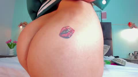 Snapshot of dulceaurora_ chatting on January 31, 2025, 8:54 am DULCE AURORA online show from January 31, 2025, 8:54 am