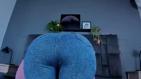 Snapshot of dulceaurora_ chatting on June 12, 2026, 2:54 am DULCE AURORA online show from June 12, 2026, 2:54 am