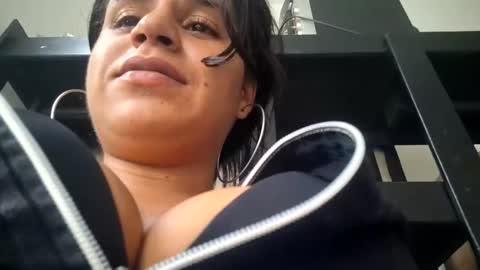 Snapshot of dulcekatty18 chatting on March 19, 2026, 7:07 pm dulcekatty18 online show from March 19, 2026, 7:07 pm