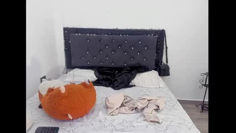 Dulce online show from March 8, 2026, 7:28 pm