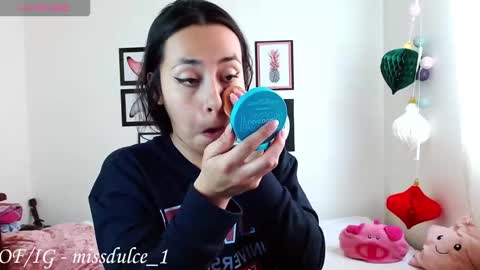 Snapshot of dulcemaria_alvarez22 chatting on February 13, 2026, 8:49 pm Dulce online show from February 13, 2026, 8:49 pm