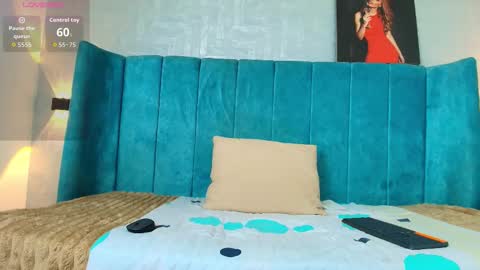 Snapshot of dulcenena_moon chatting on February 16, 2026, 11:39 am dulce nena online show from February 16, 2026, 11:39 am