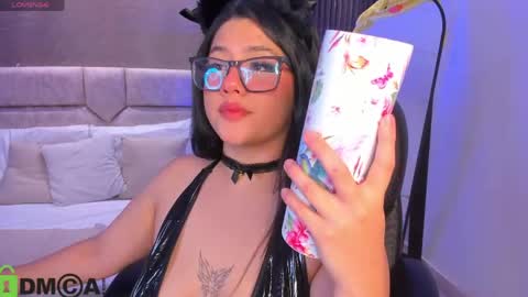 Snapshot of dulcerose01 chatting on May 1, 2026, 5:01 am Dulce Rose online show from May 1, 2026, 5:01 am