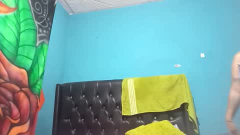 dulcesdemaria online show from March 26, 2026, 1:55 am