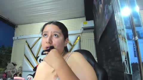 Dulcinea online show from October 16, 2025, 9:05 pm
