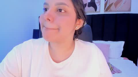 Dulce online show from February 16, 2026, 7:32 pm