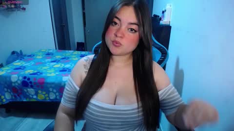 Nicole   online show from February 2, 2026, 8:02 am