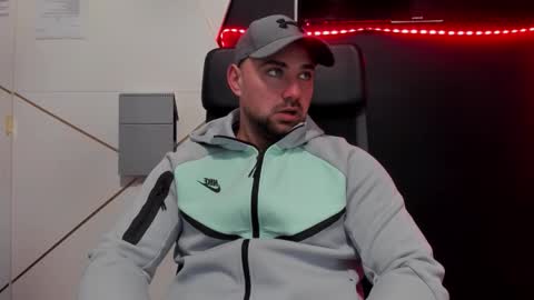 DuncanStone online show from March 8, 2026, 4:49 am