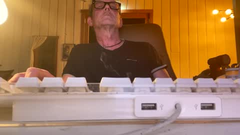 Snapshot of durakbrina chatting on January 25, 2025, 11:43 pm Durakbrina online show from January 25, 2025, 11:43 pm