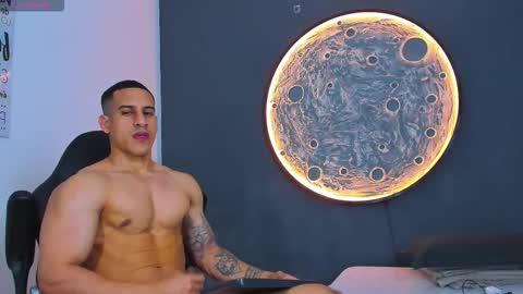 duran_dhikol1 online show from December 14, 2025, 11:20 pm