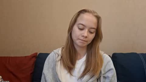 Alisa online show from October 17, 2025, 12:30 pm