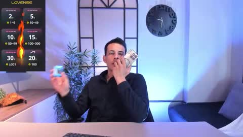 Dustin Sonne online show from October 22, 2025, 4:13 am