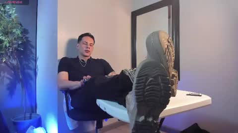 Snapshot of dustin_sonne chatting on July 11, 2026, 4:26 am Dustin Sonne online show from July 11, 2026, 4:26 am