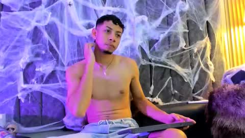 dustinandjordan online show from October 9, 2025, 5:38 am