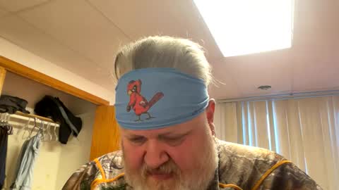 Dusty online show from February 8, 2025, 11:13 pm