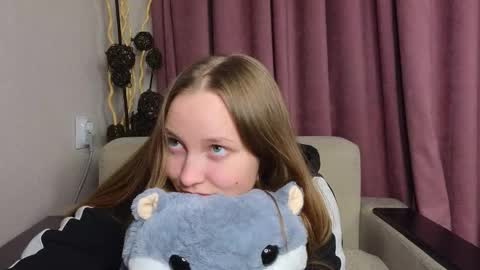 Jenny online show from December 21, 2025, 7:10 pm