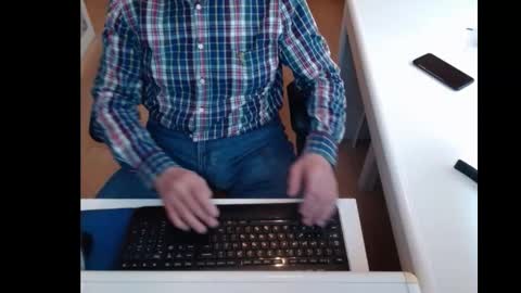 dutchpornking2 online show from February 26, 2025, 3:19 pm