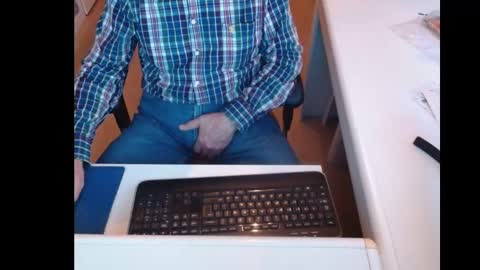 dutchpornking2 online show from February 27, 2025, 4:32 pm