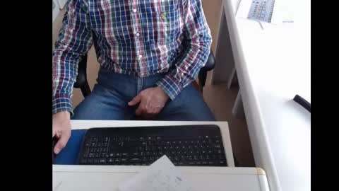 dutchpornking2 online show from March 4, 2025, 8:24 am