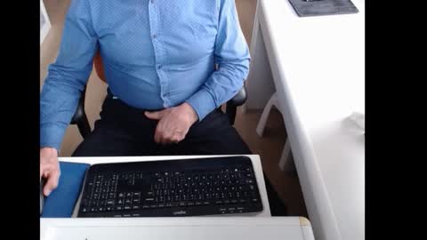 dutchpornking2 online show from March 21, 2026, 7:35 am